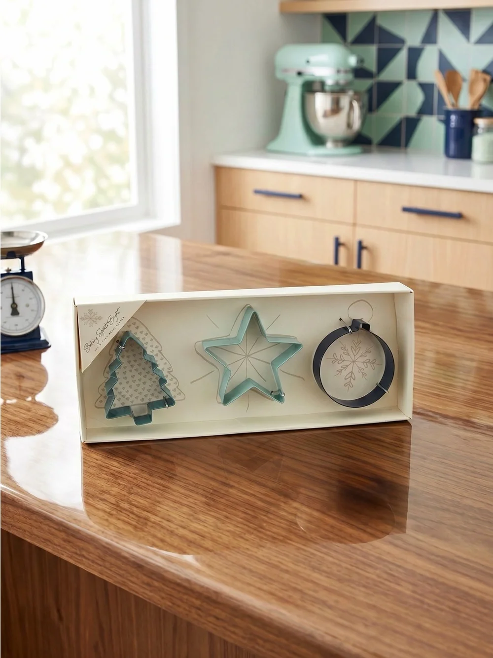 Anthropologie Holiday Cookie Cutter Set of 3 - Tree, Star, Ornament — NWT